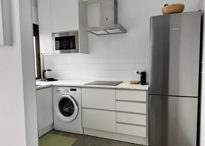 Juda Levi Apartman *